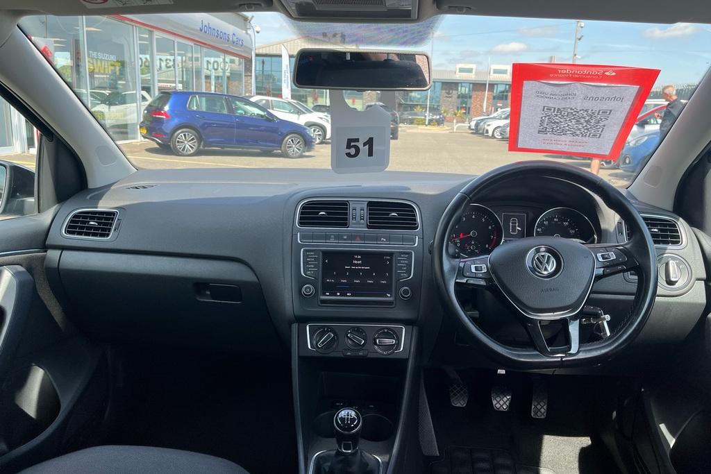 Volkswagen Polo 1.2 Tsi Match PE17OBG Black #3