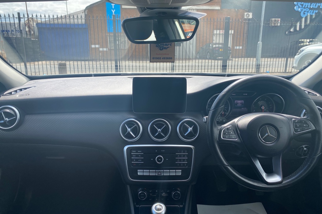 Mercedes-Benz A Class A160 Sport BT17WXF White #3
