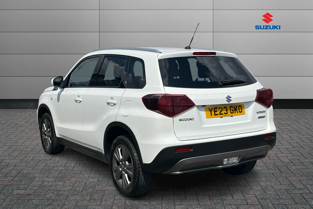 Suzuki Vitara 1.4 Boosterjet 48V Hybrid Sz-t White #2