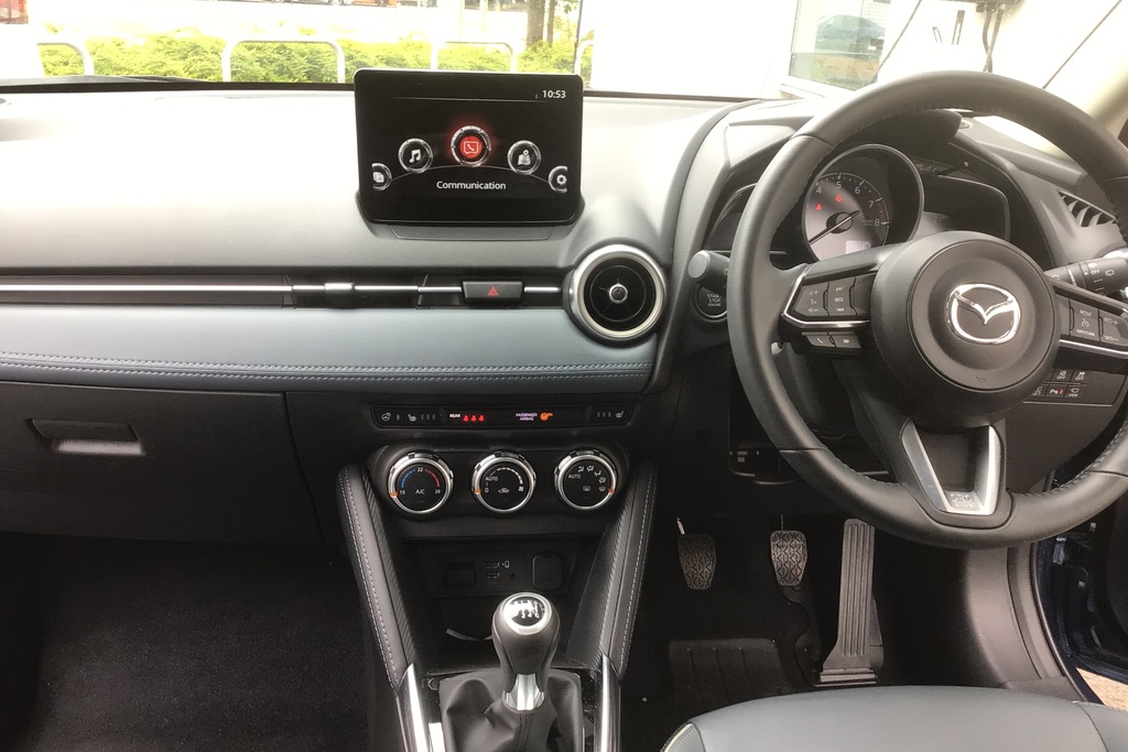 Mazda 2 1.5 E-skyactiv G Mhev 115 Gt Sport Tech Blue #3