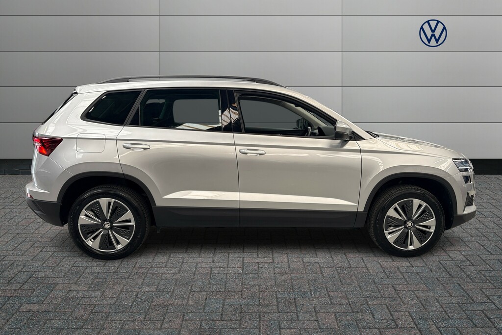 Skoda Karoq 1.0 Tsi Se Drive Silver #4