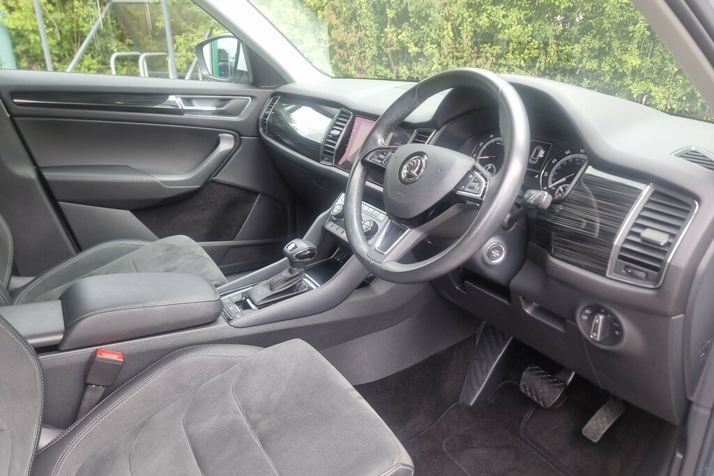 Skoda Kodiaq 2.0 Tsi 190 Se L 4X4 Dsg White #6