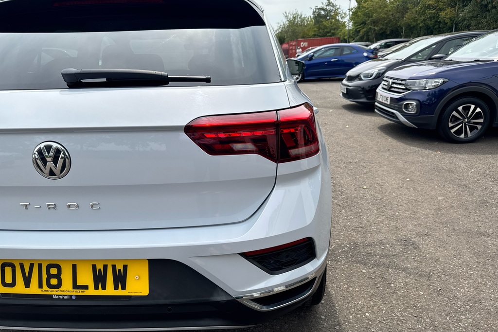 Volkswagen T-Roc Grey #40
