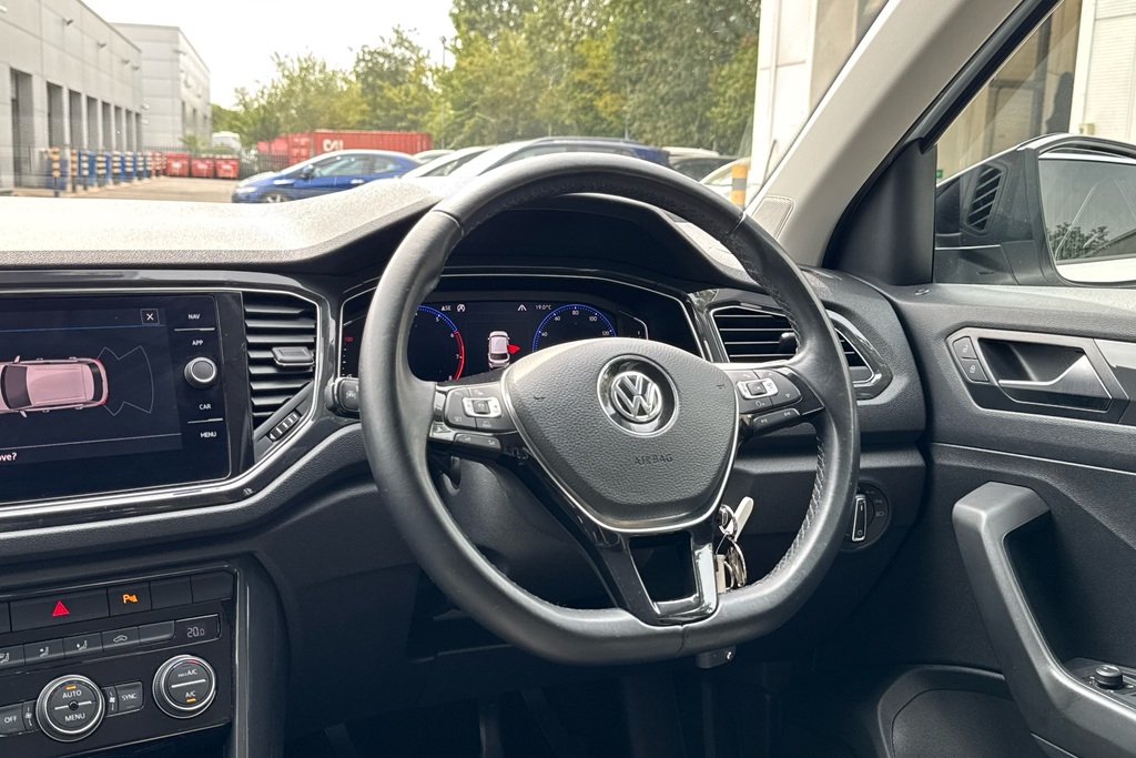 Volkswagen T-Roc Grey #20