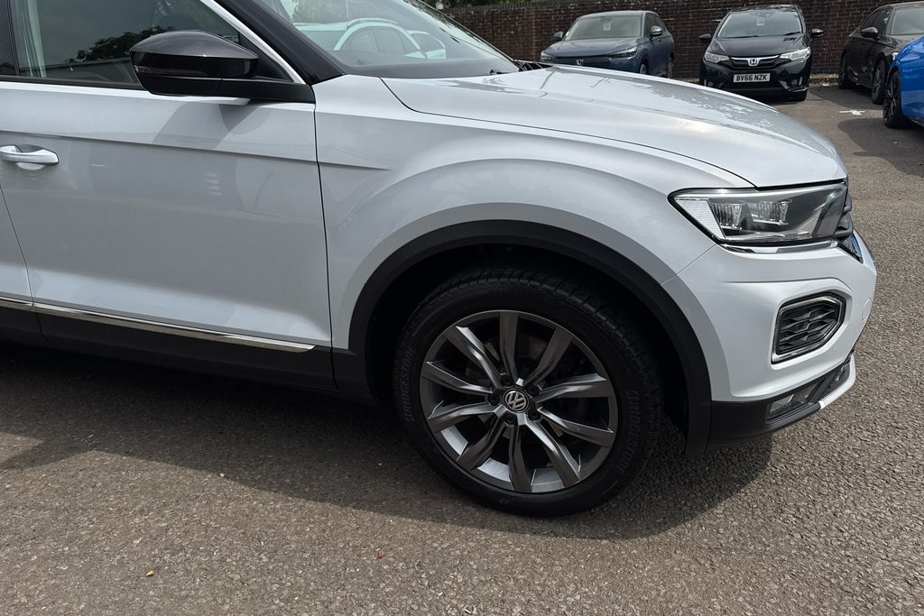 Volkswagen T-Roc Grey #26