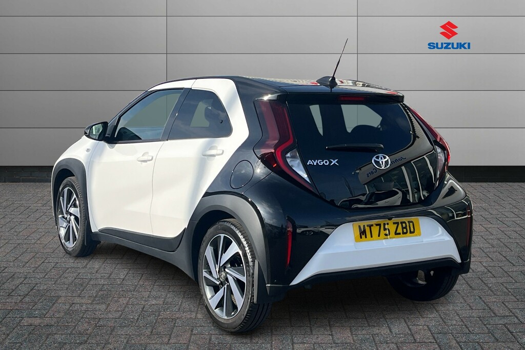 Toyota Aygo X 1.0 Vvt-i Edge MT75ZBD White #2
