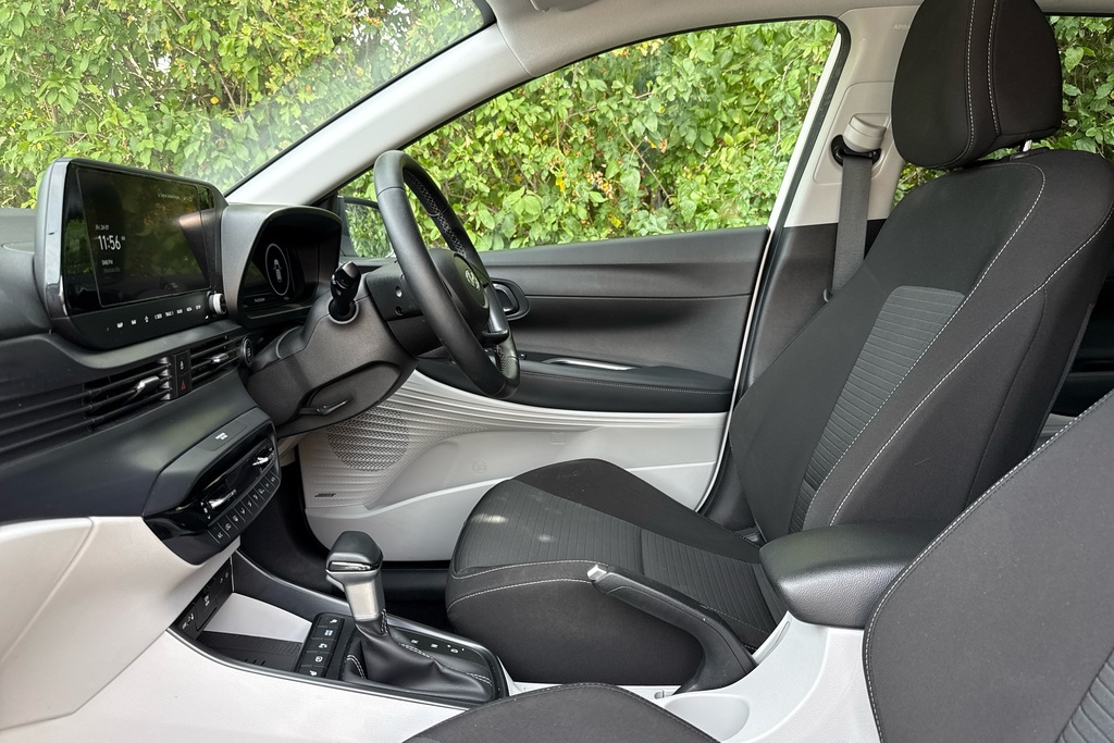 Hyundai I20 T-gdi Ultimate Mhev LO72GYU Black #6