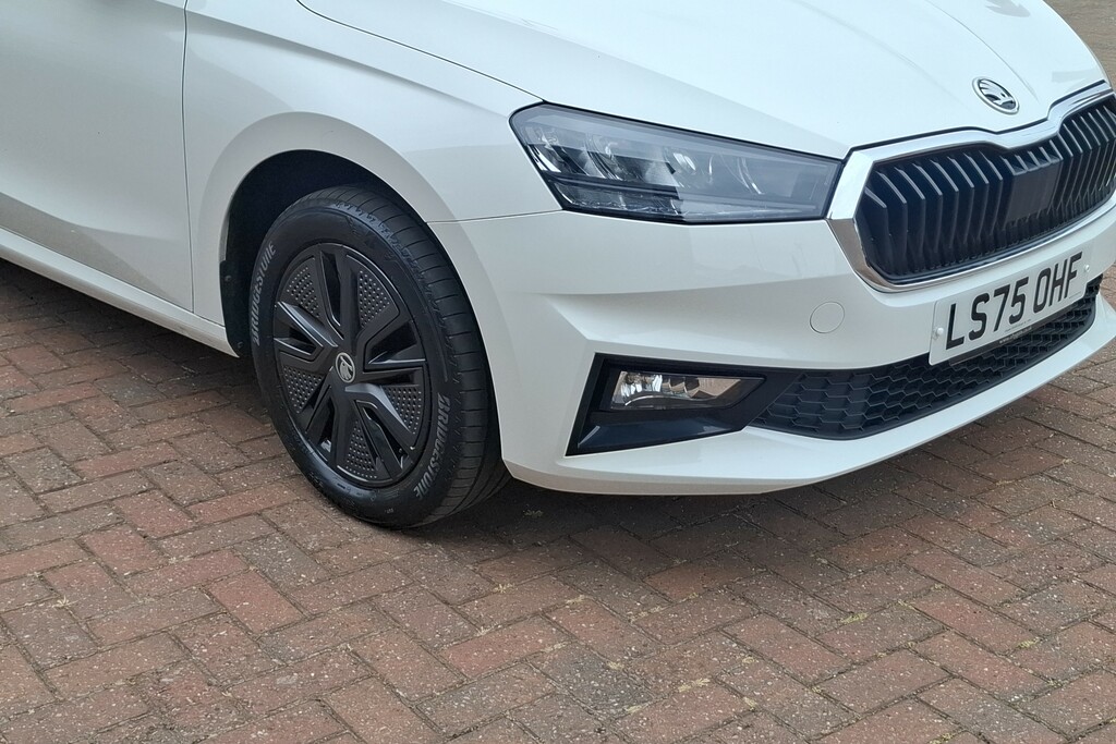 Skoda Fabia 1.0 Tsi 116 Design Edition Hatchback White #9
