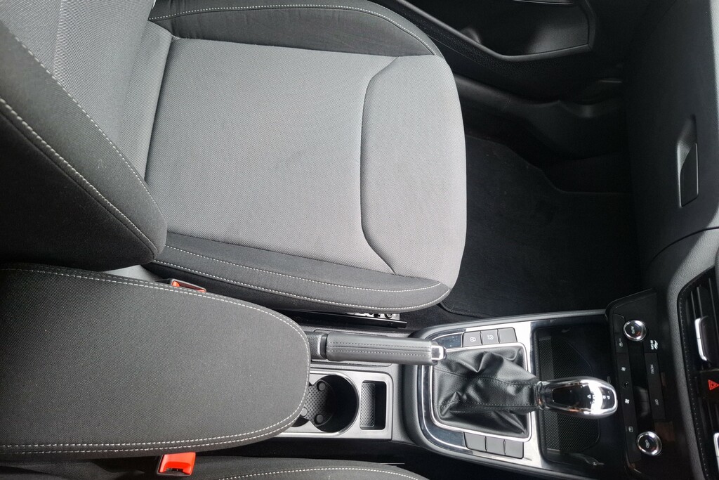 Skoda Fabia 1.0 Tsi 116 Design Edition Hatchback White #33