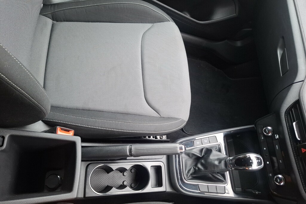 Skoda Fabia 1.0 Tsi 116 Design Edition Hatchback White #32