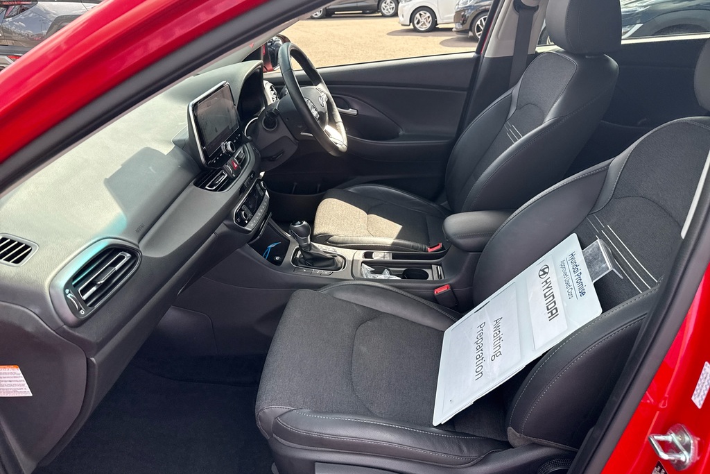 Hyundai I30 T-gdi Premium Mhev AJ72NTO Red #6