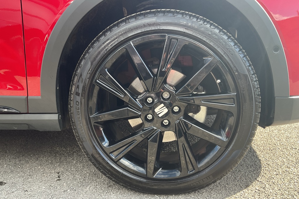 Seat Arona 1.5 Tsi 150 Fr Black Edition Dsg Red #5
