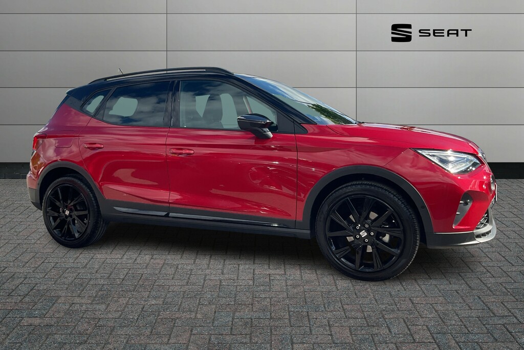 Seat Arona 1.5 Tsi 150 Fr Black Edition Dsg Red #4