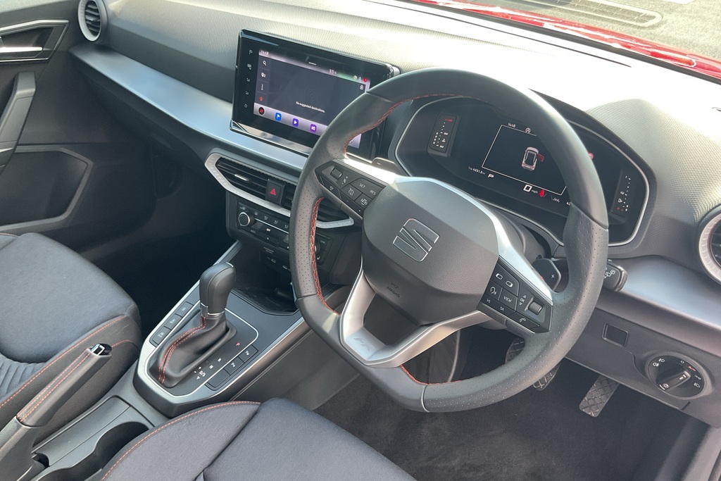 Seat Arona 1.5 Tsi 150 Fr Black Edition Dsg Red #6