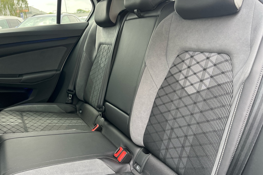 Volkswagen Golf Golf R Tsi 4Motion Black #11