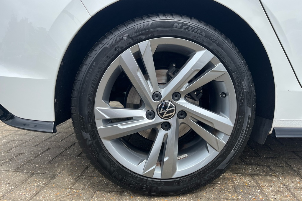 Volkswagen Golf Golf R Tsi 4Motion Black #29