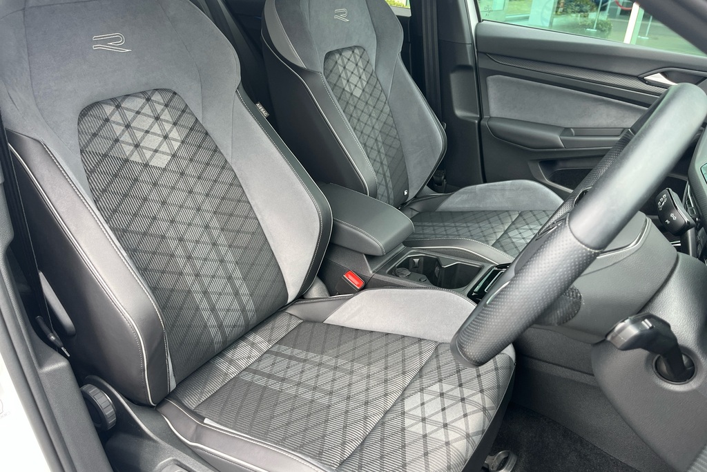 Volkswagen Golf Golf R Tsi 4Motion Black #33