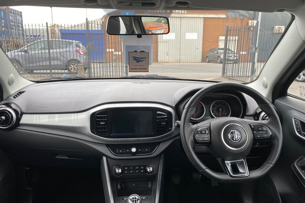 MG MG3 1.5 Vti-tech Exclusive Navigation Black #3