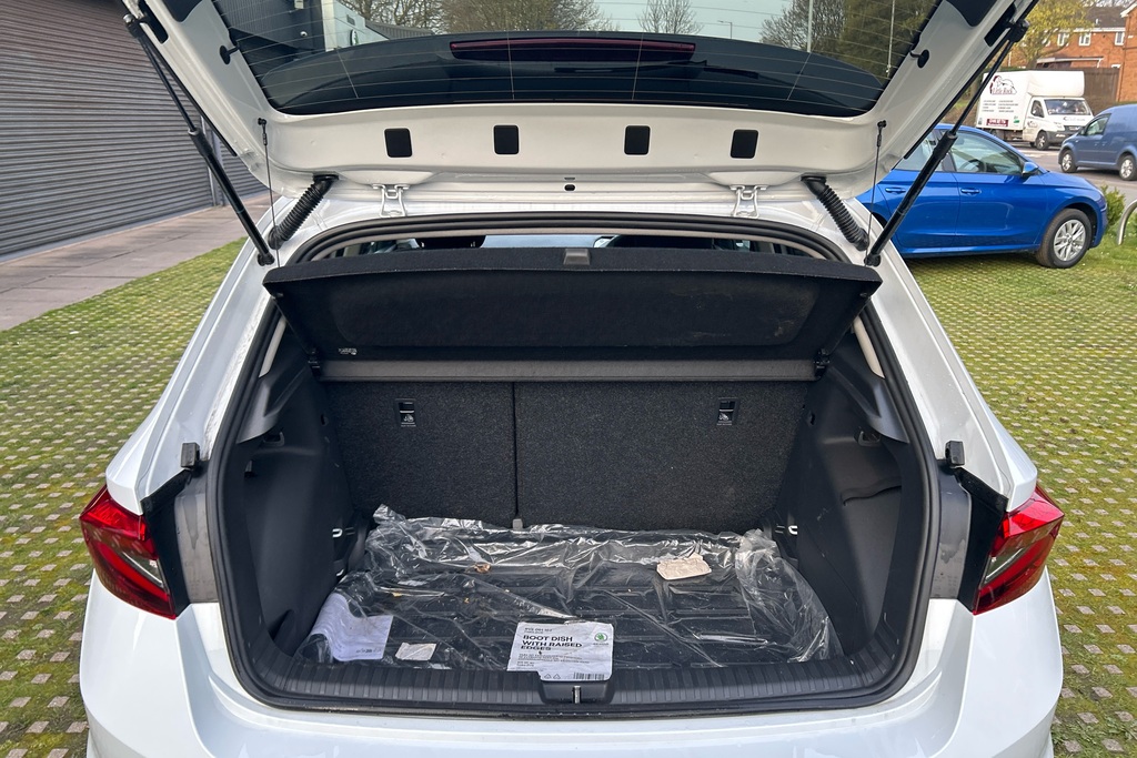 Skoda Fabia 1.0 Tsi Design Edition Grey #10