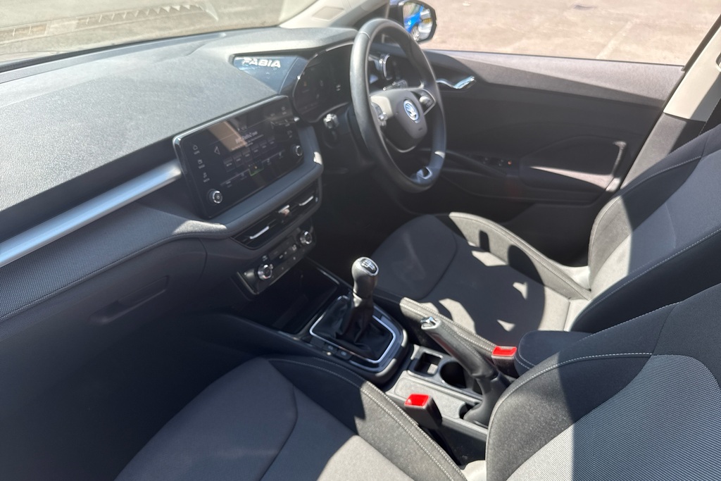 Skoda Fabia 1.0 Mpi 80 Design Edition Grey #2