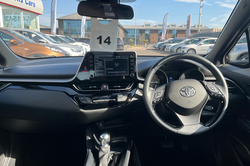 Toyota C-Hr 1.8 Hybrid Icon Cvt Black #3