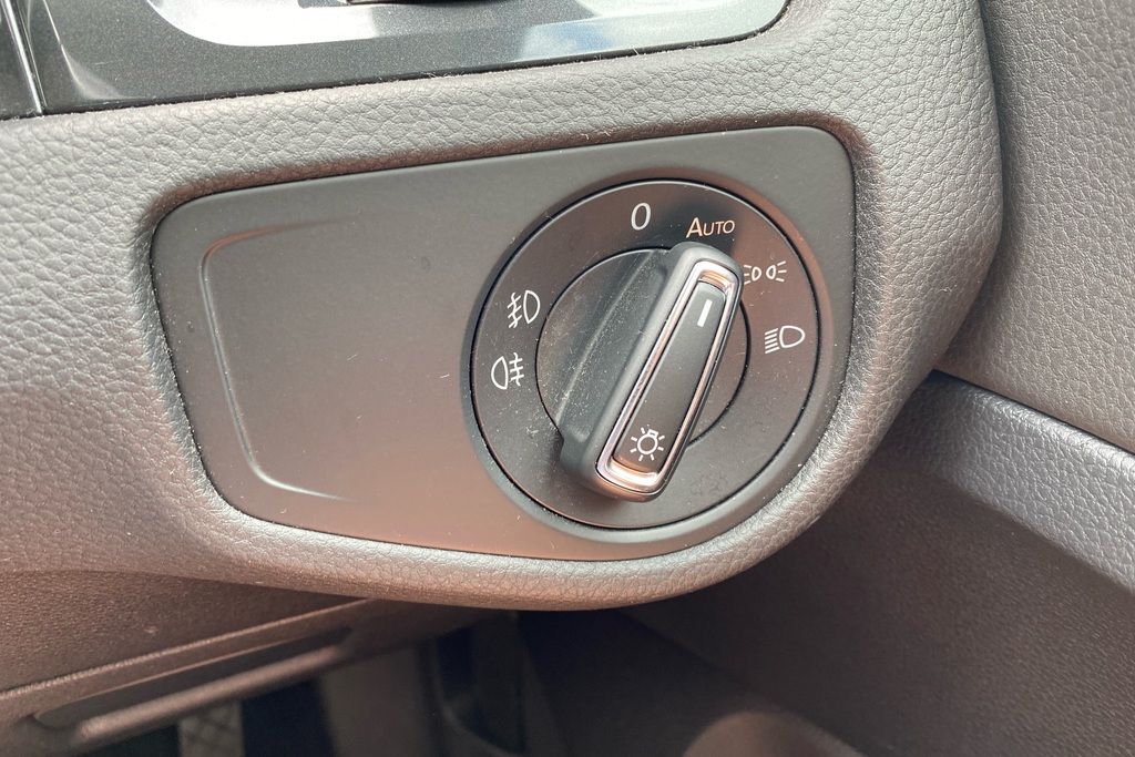 Volkswagen Golf 1.5 Tsi Life Grey #32