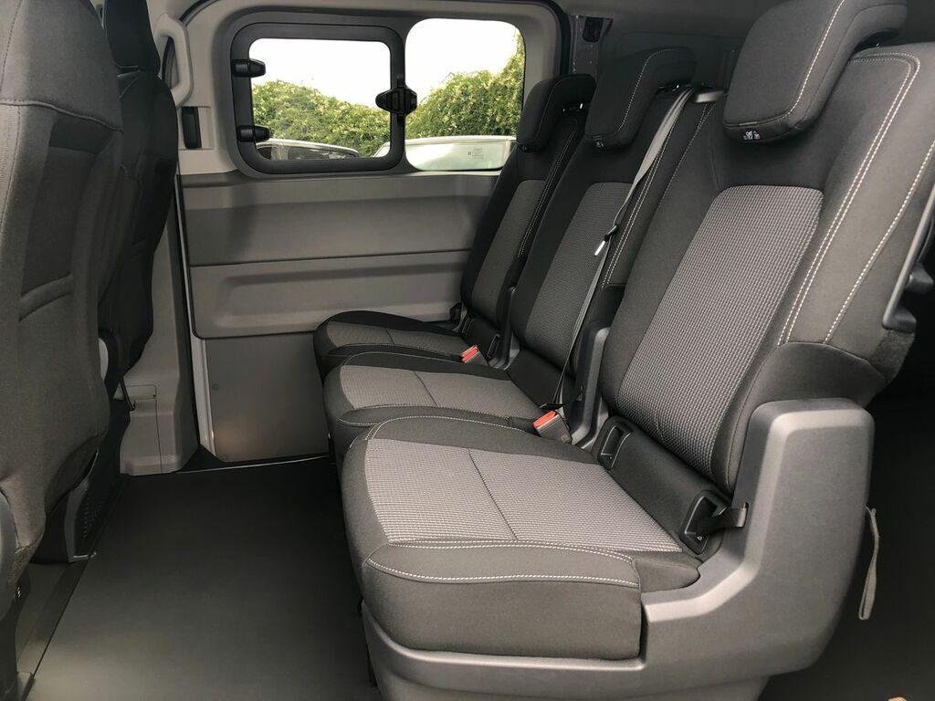 Volkswagen Transporter 2.0 Tdi 110 Commerce Plus Kombi Van Red #25