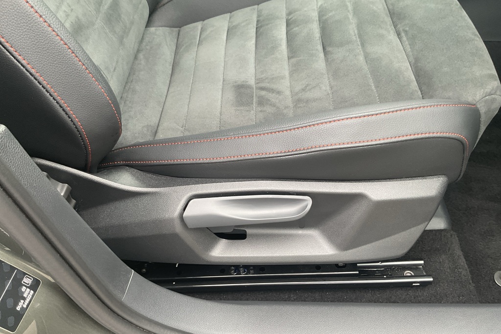 Seat Arona 1.0 Tsi Se Red #10