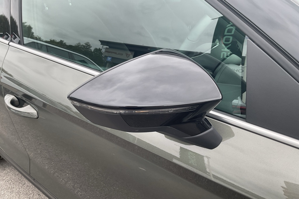 Seat Arona 1.0 Tsi Se Red #26