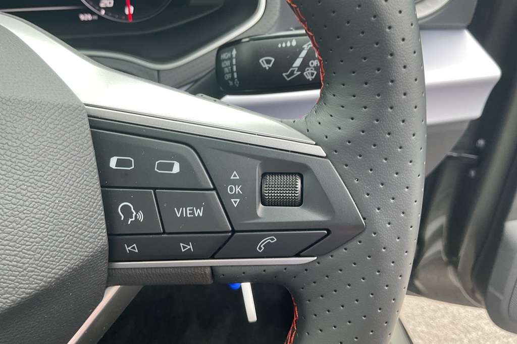 Seat Arona 1.0 Tsi Se Red #13