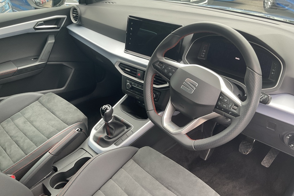 Seat Arona 1.0 Tsi Se Red #6