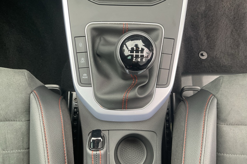 Seat Arona 1.0 Tsi Se Red #18