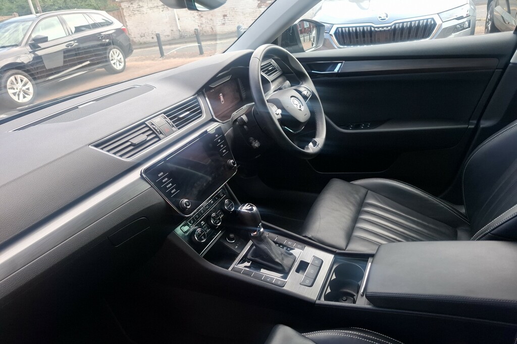 Skoda Superb 2.0 Tdi Cr Se L Dsg Black #2