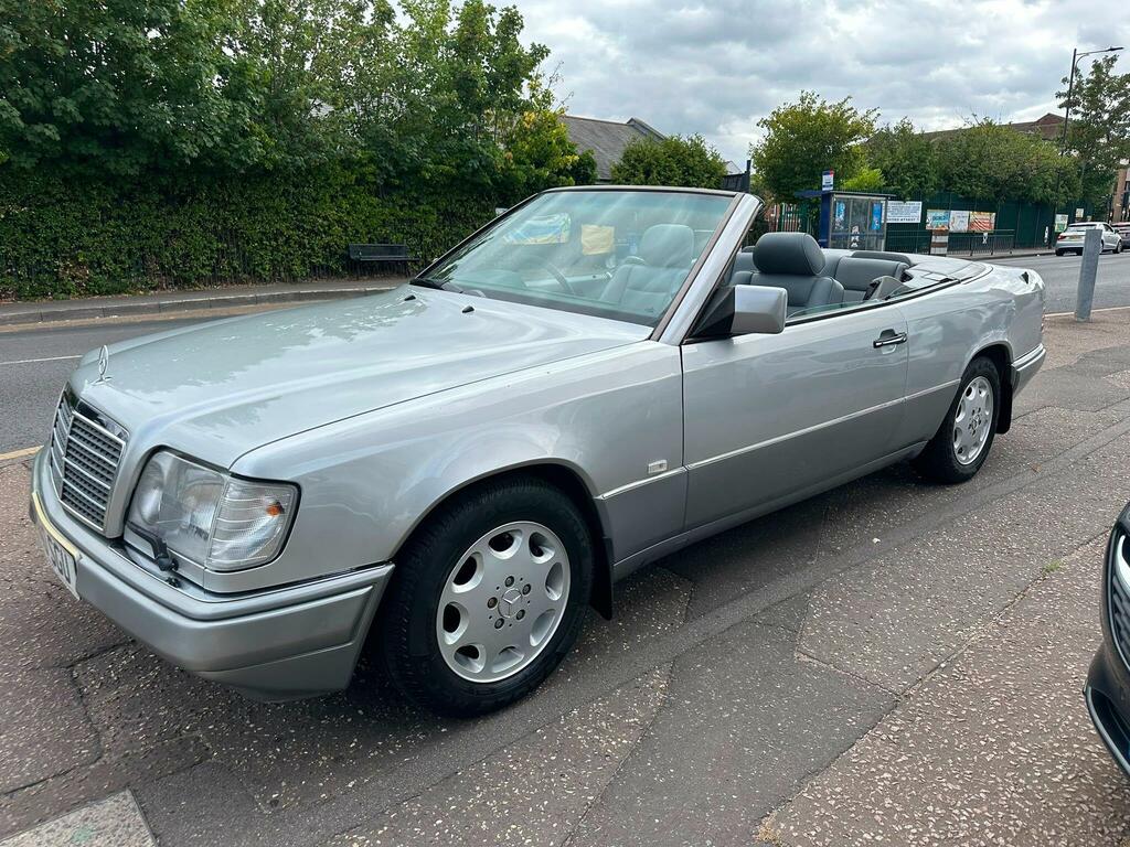 Mercedes-Benz E Class 2.2 E220 Cabriolet #6