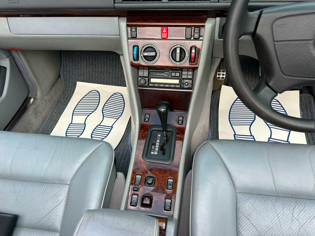 Mercedes-Benz E Class E280 Silver #24