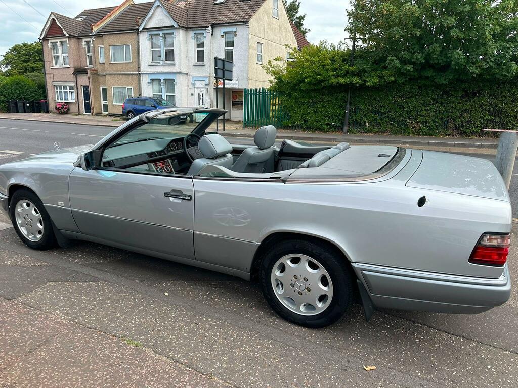 Mercedes-Benz E Class E280 Silver #7