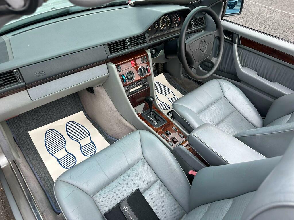 Mercedes-Benz E Class E280 Silver #19
