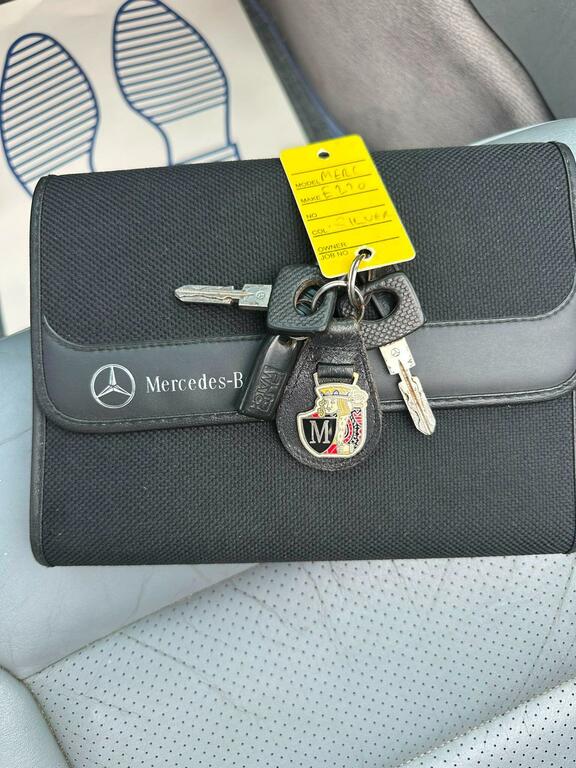 Mercedes-Benz E Class E280 Silver #17
