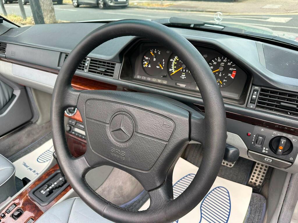 Mercedes-Benz E Class E280 Silver #15