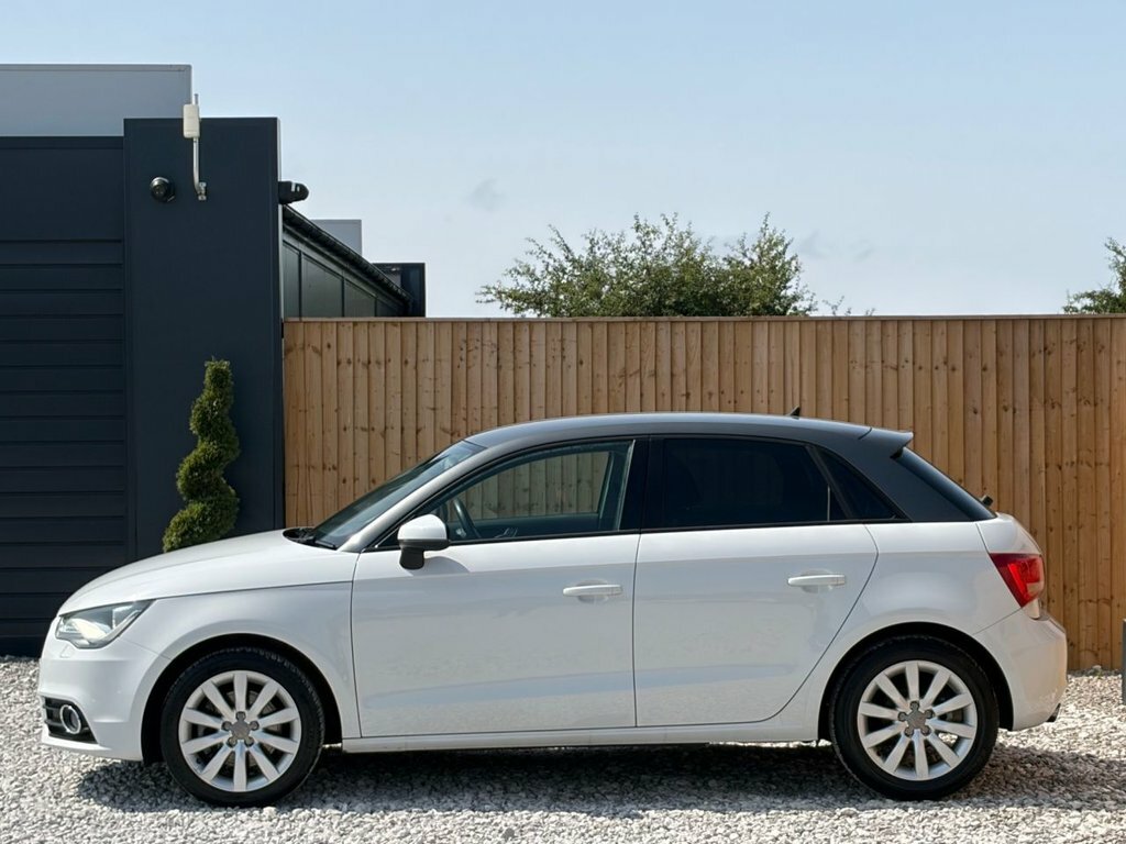 Audi A1 1L Sport AO14CMJ White #4