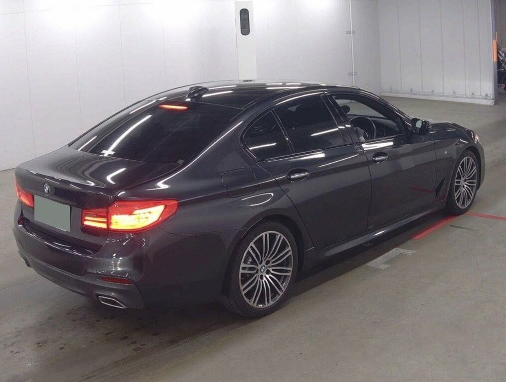 BMW 5 Series 2L M Sport Grey #4