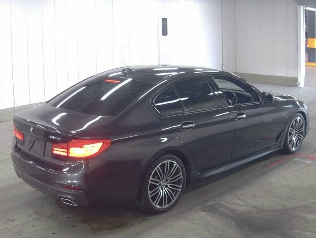 BMW 5 Series 2L M Sport Grey #4