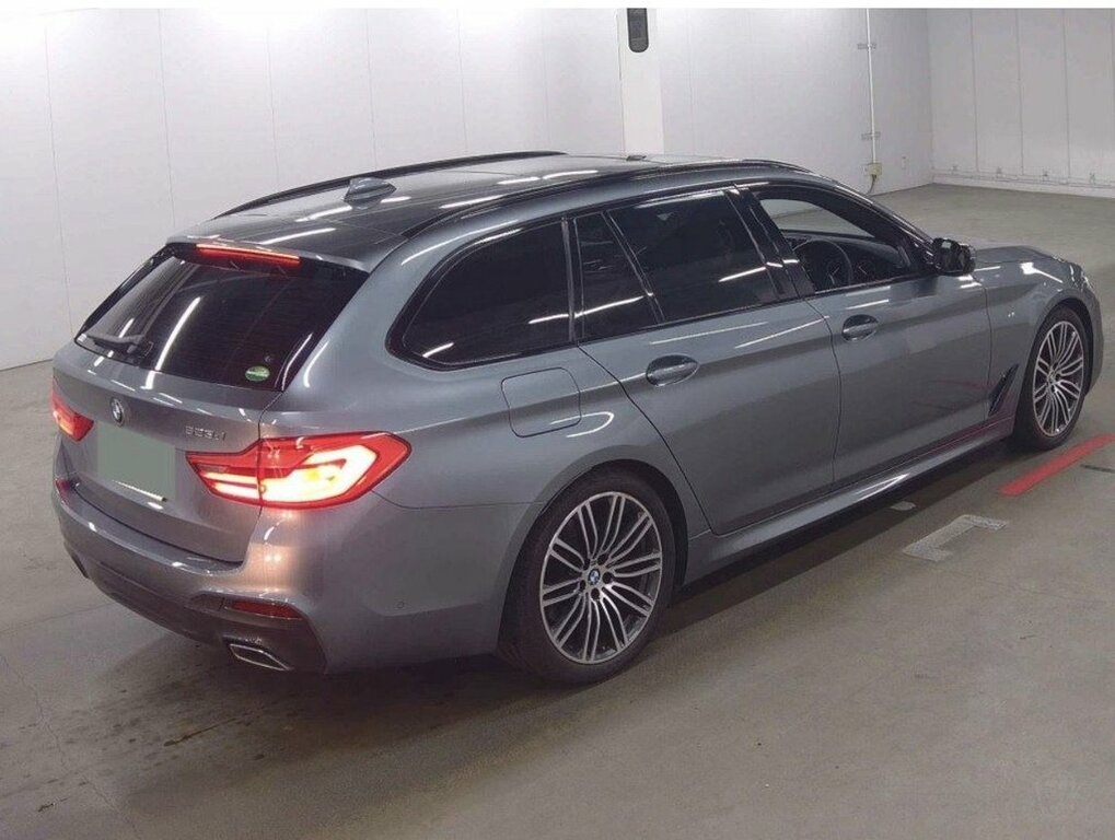 BMW 5 Series 2L M Sport Grey #4