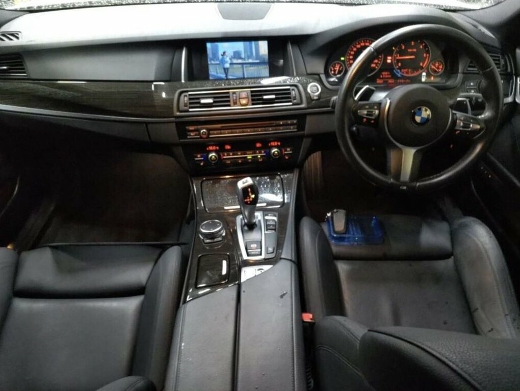 BMW 5 Series 2L M Sport White #5