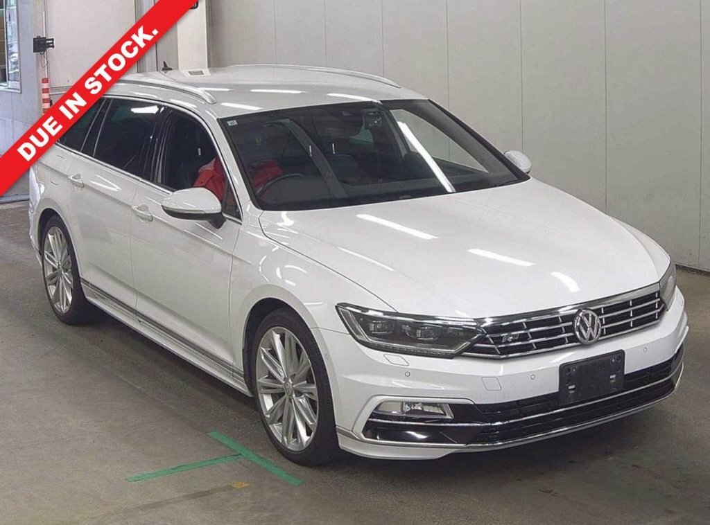 Volkswagen Passat 2L R-line White