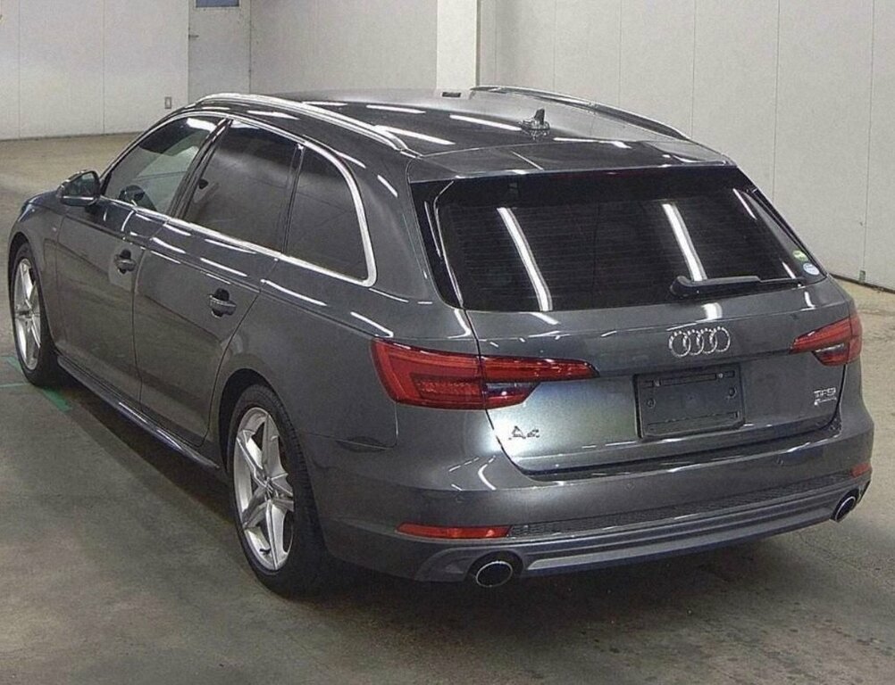 Audi A4 Avant 2L S Line Grey #3