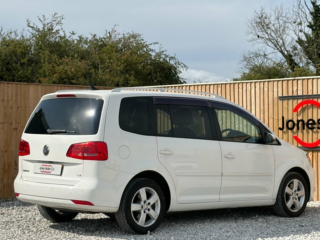 Volkswagen Touran 1L Se White #6