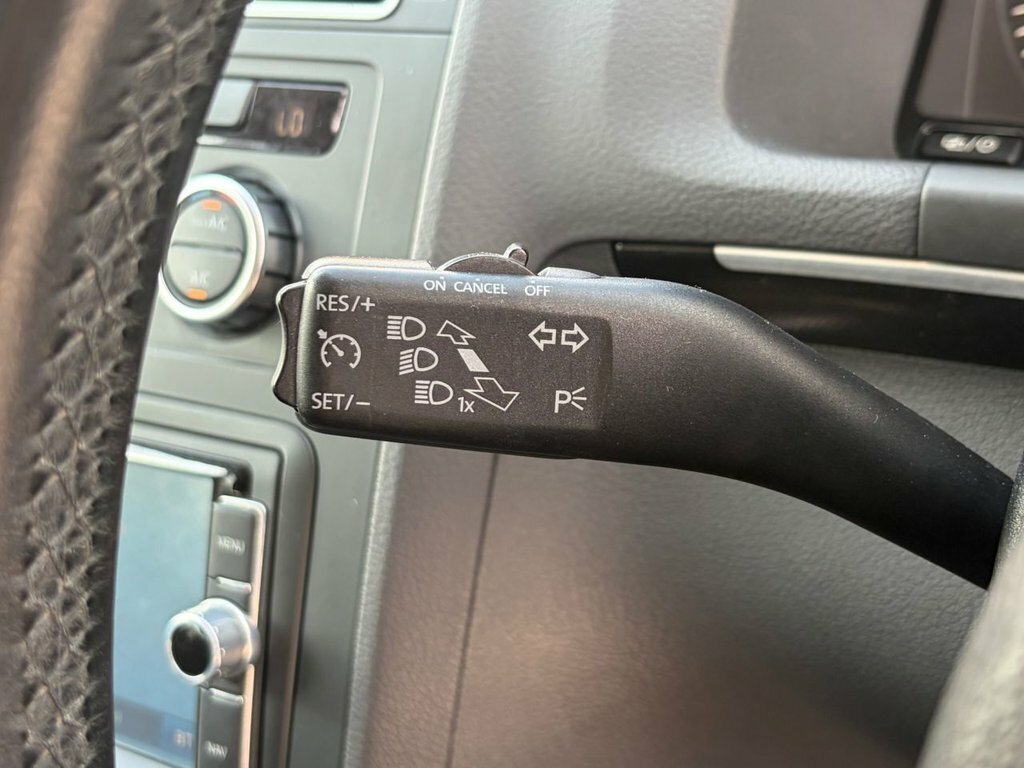Volkswagen Touran  Blue #27