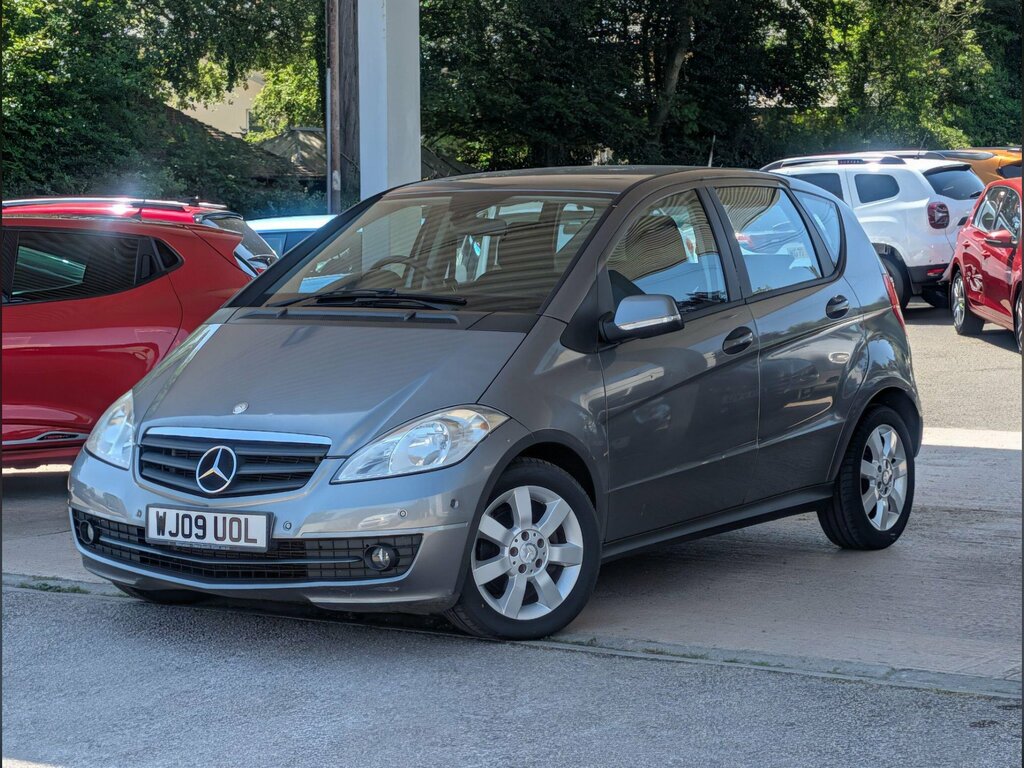 Mercedes-Benz A Class Hatchback Black #10