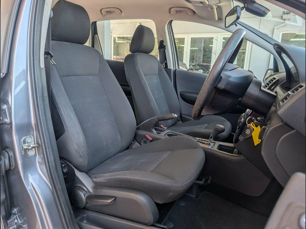 Mercedes-Benz A Class Hatchback Black #32